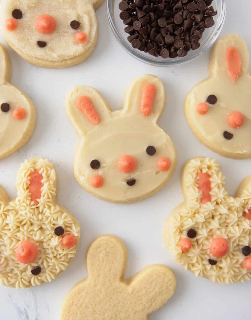 This image has an empty alt attribute; its file name is easy-easter-bunny-cookies-2-805x1024.jpg